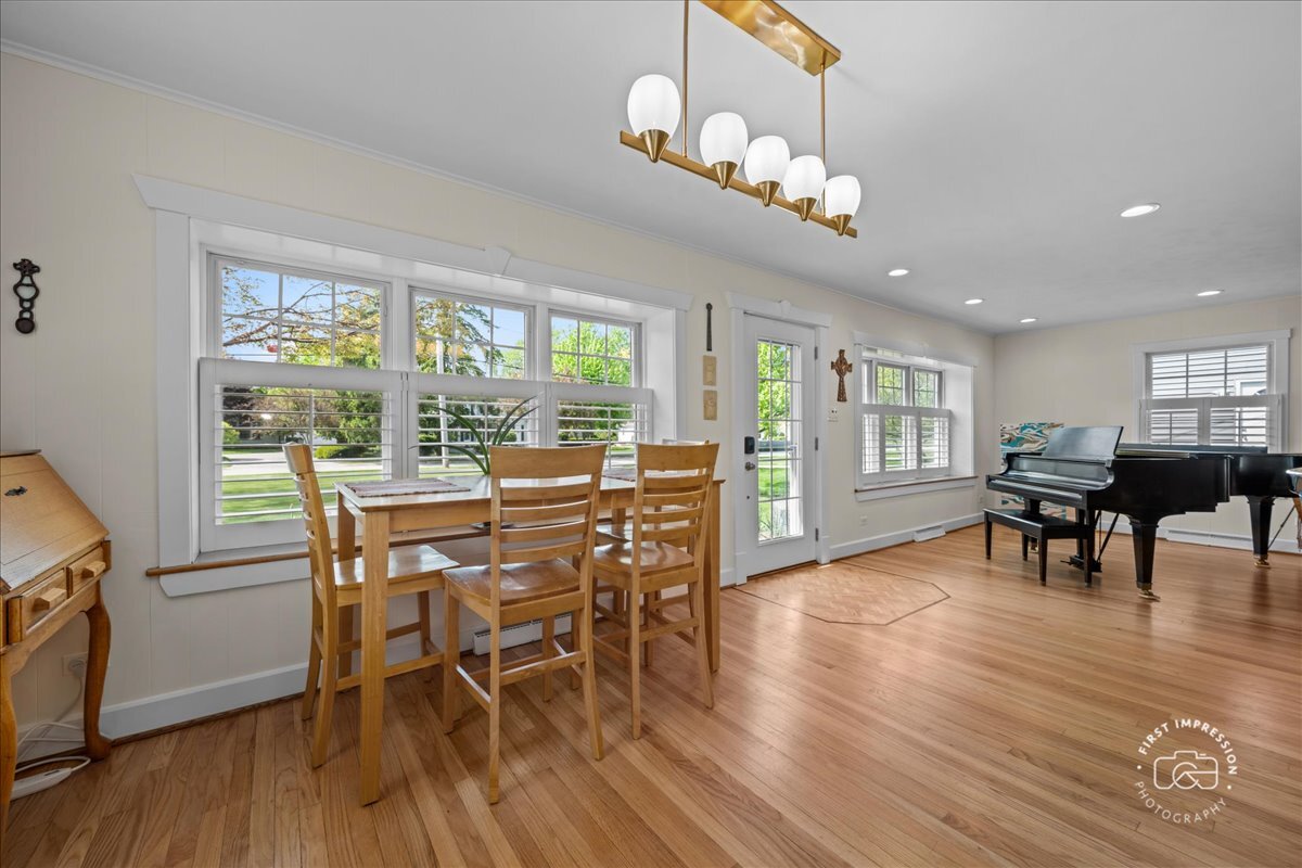1419 East Forest Avenue Wheaton IL 60187