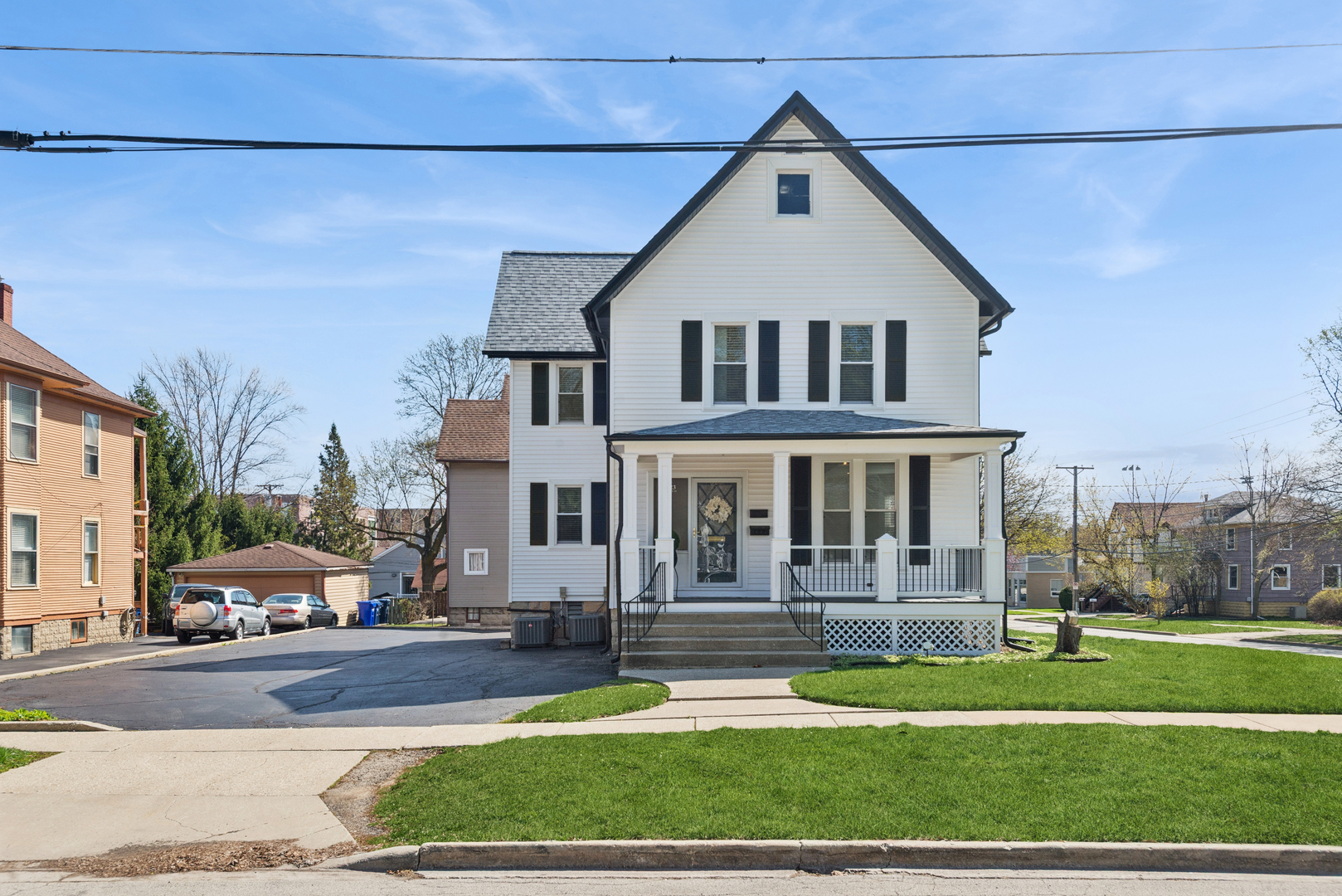 323 South Hale Street Wheaton IL 60187