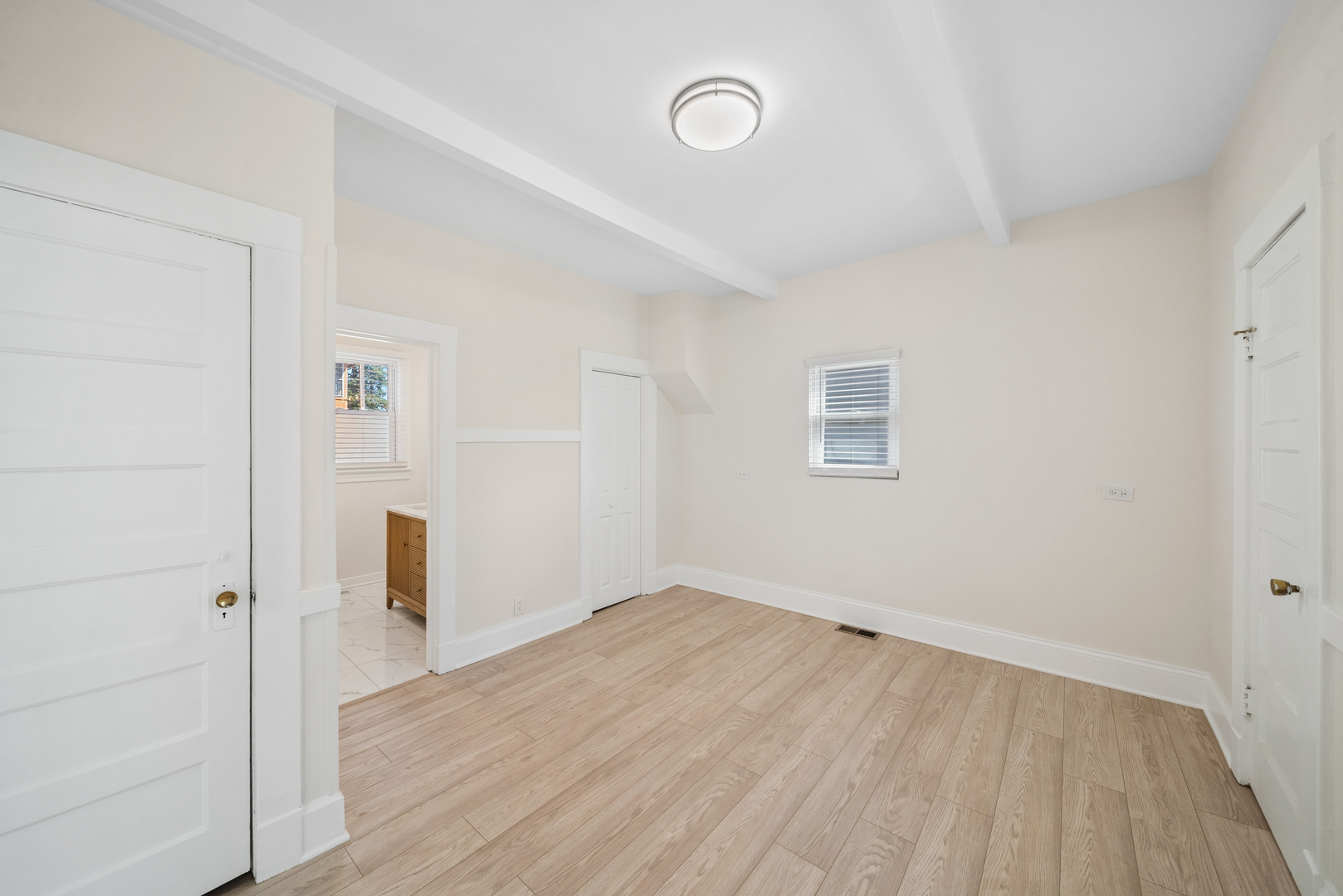 323 South Hale Street Wheaton IL 60187