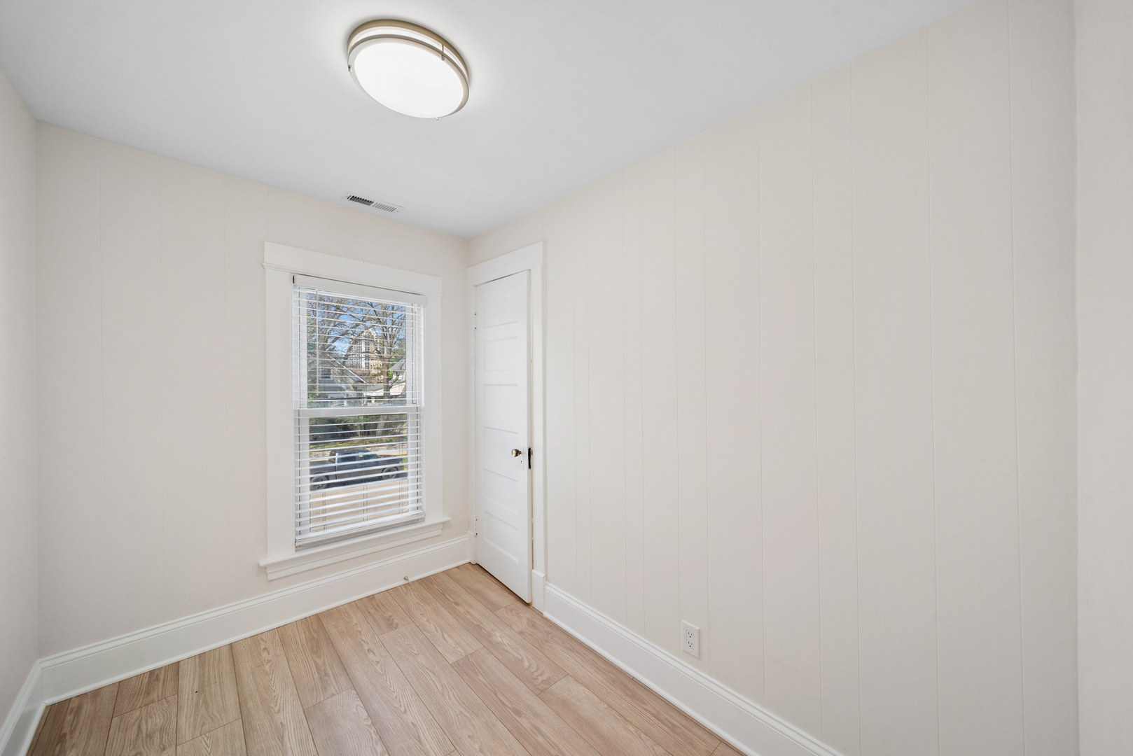 323 South Hale Street Wheaton IL 60187