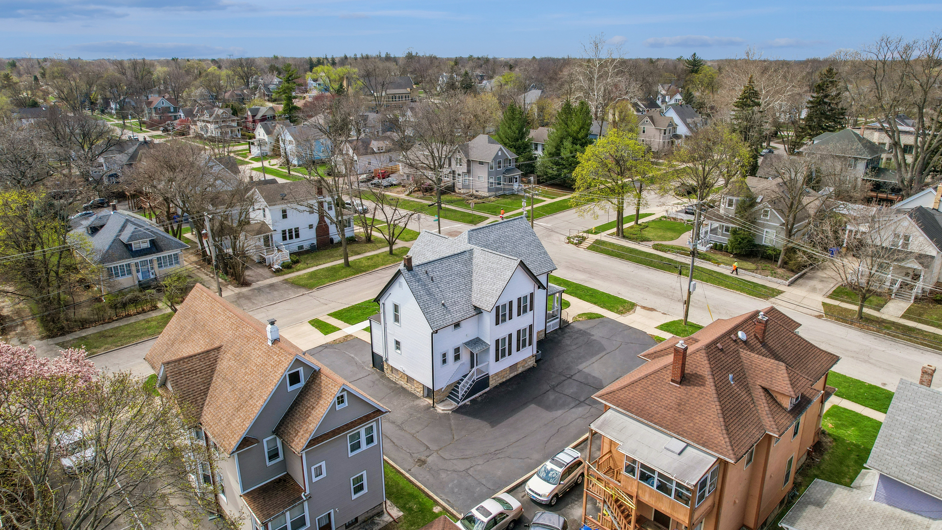 323 South Hale Street Wheaton IL 60187