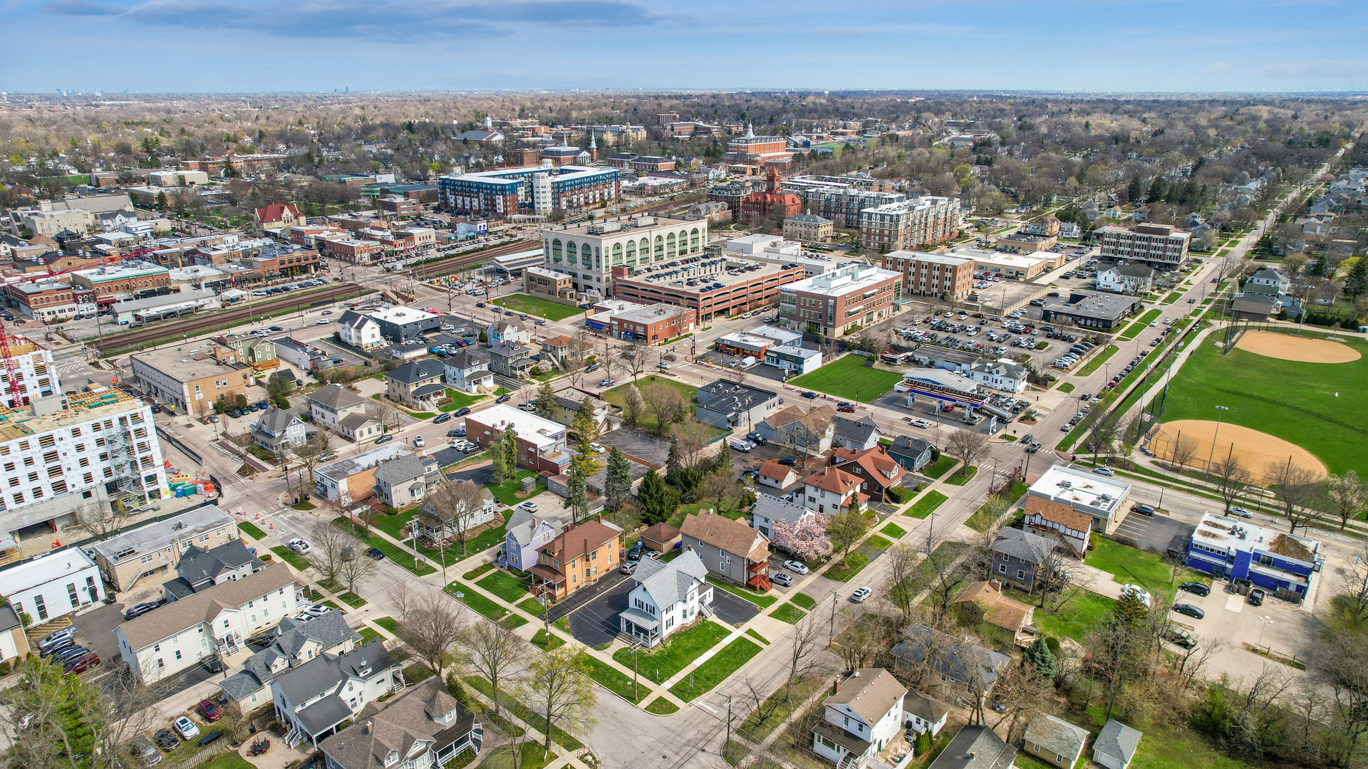 323 South Hale Street Wheaton IL 60187