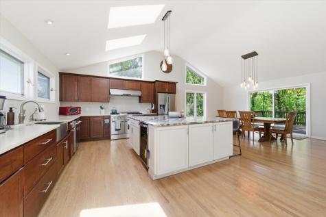 71 Oak Creek Drive Yorkville IL 60560