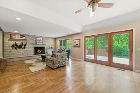 71 Oak Creek Drive Yorkville IL 60560