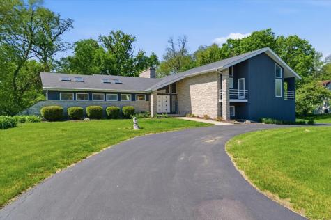 71 Oak Creek Drive Yorkville IL 60560