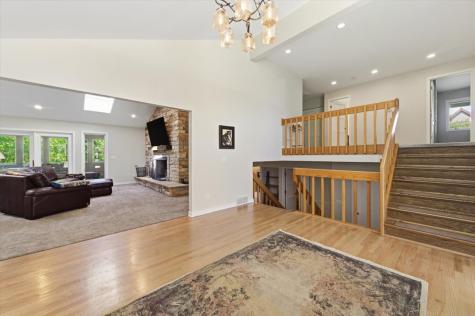 71 Oak Creek Drive Yorkville IL 60560