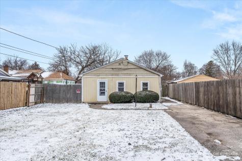 1235 Talma Street Aurora IL 60505