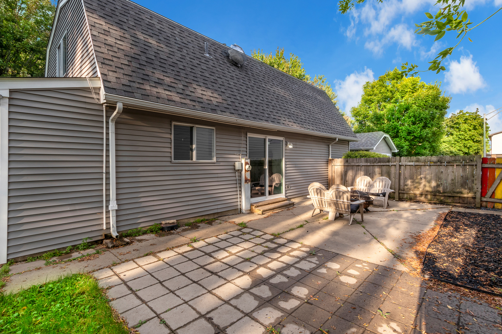 614 Kamiah Court Carol Stream IL 60188