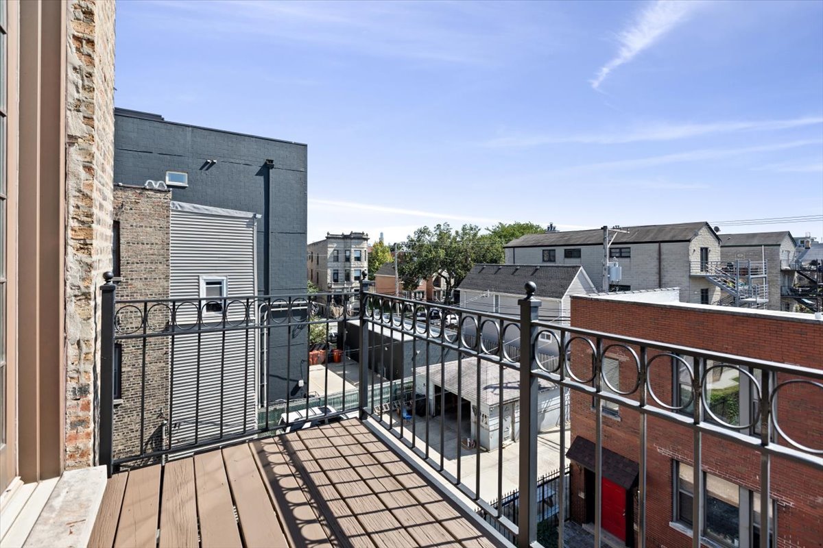 2845 West Division Street Chicago IL 60622