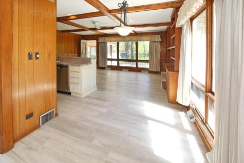 1 Sunset Avenue West Chicago IL 60185