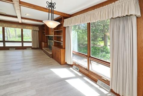 1 Sunset Avenue West Chicago IL 60185