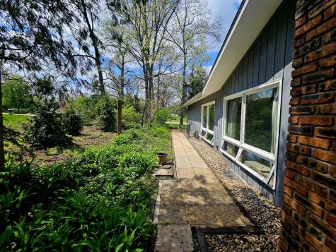 1 Sunset Avenue West Chicago IL 60185