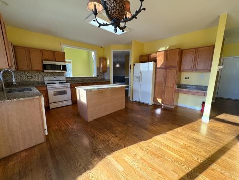 39302 North Queensbury Lane Beach Park IL 60083