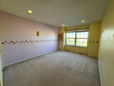 39302 North Queensbury Lane Beach Park IL 60083