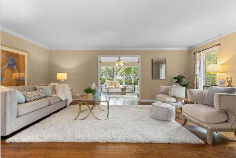 1541 Heritage Court Lake Forest IL 60045