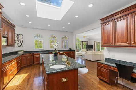 1541 Heritage Court Lake Forest IL 60045
