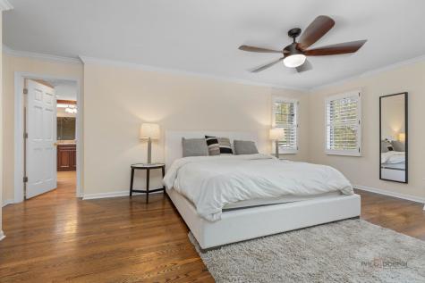 1541 Heritage Court Lake Forest IL 60045