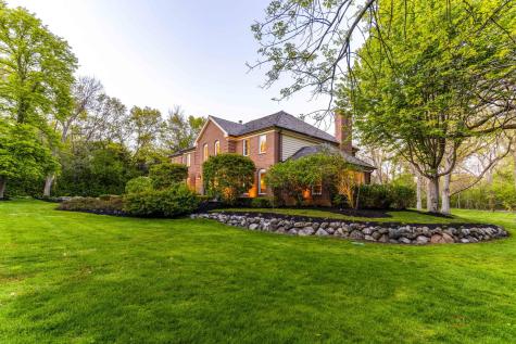 1541 Heritage Court Lake Forest IL 60045