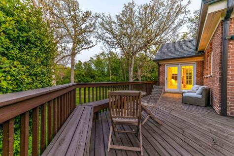 1541 Heritage Court Lake Forest IL 60045