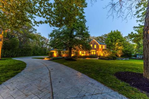 1541 Heritage Court Lake Forest IL 60045