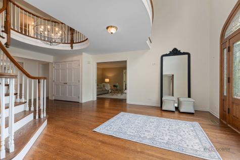 1541 Heritage Court Lake Forest IL 60045