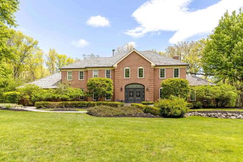 1541 Heritage Court Lake Forest IL 60045