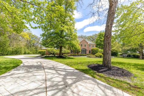 1541 Heritage Court Lake Forest IL 60045