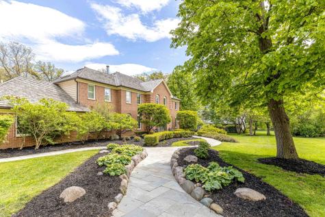 1541 Heritage Court Lake Forest IL 60045
