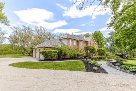 1541 Heritage Court Lake Forest IL 60045