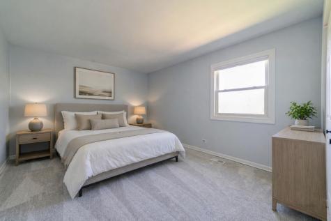 425 Somerset Court Algonquin IL 60102