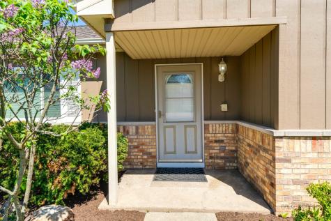 425 Somerset Court Algonquin IL 60102