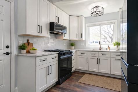 425 Somerset Court Algonquin IL 60102