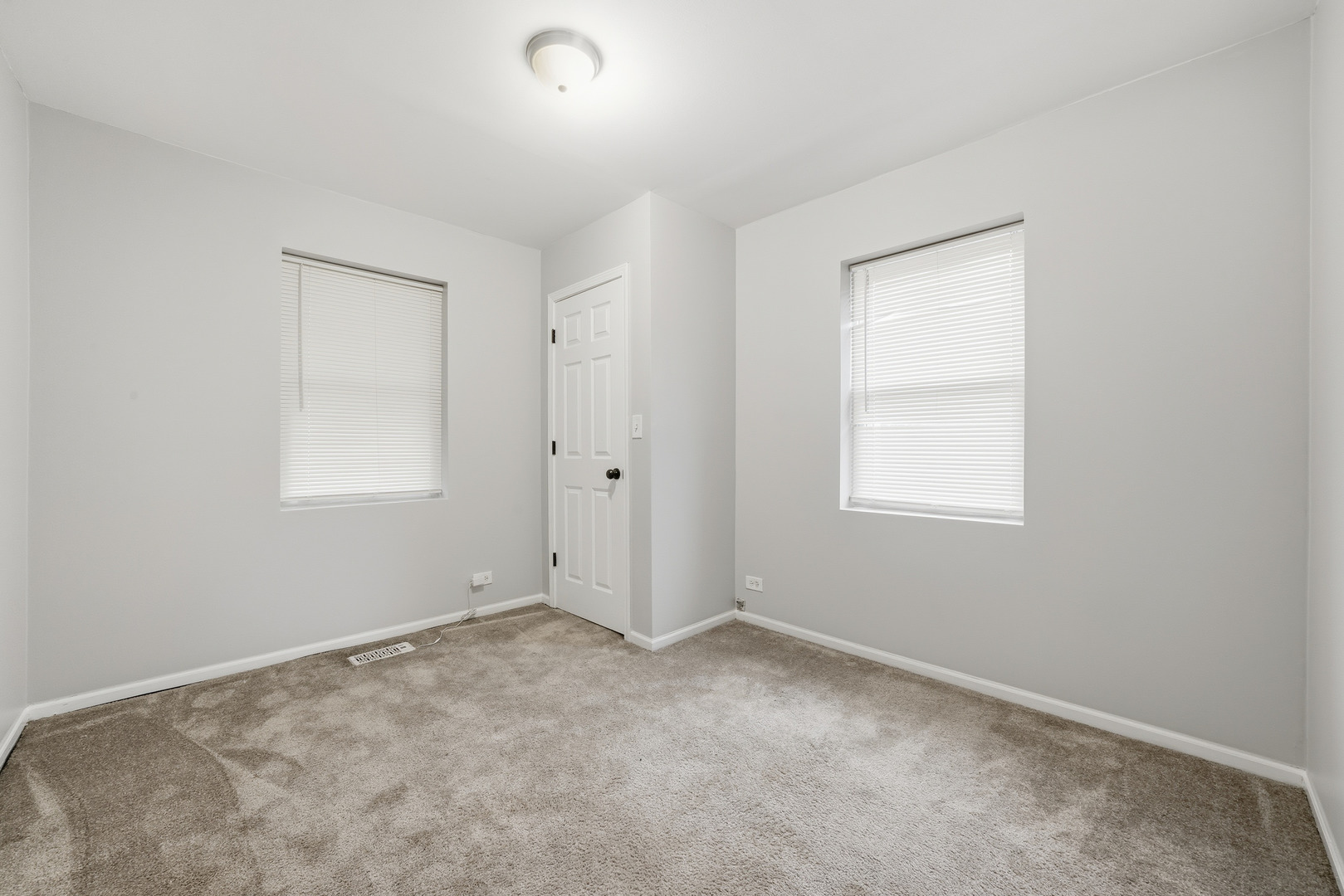 8816 South Constance Avenue Chicago IL 60617