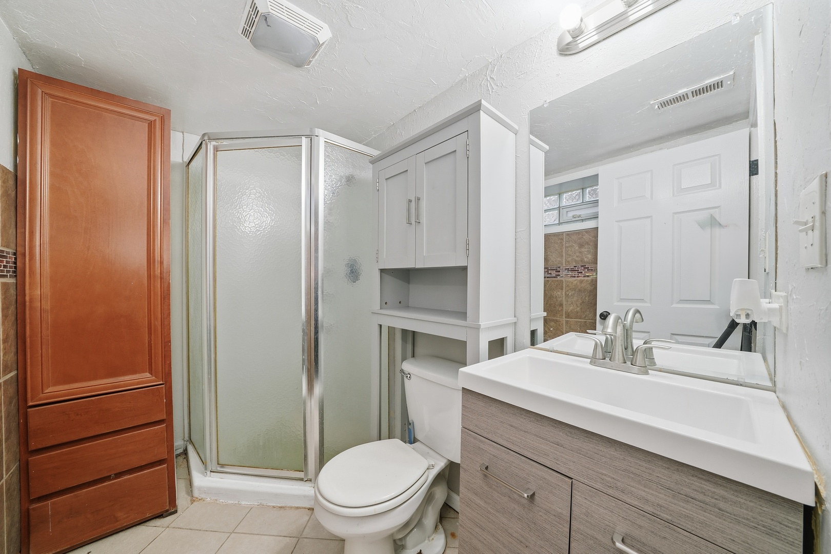 8816 South Constance Avenue Chicago IL 60617