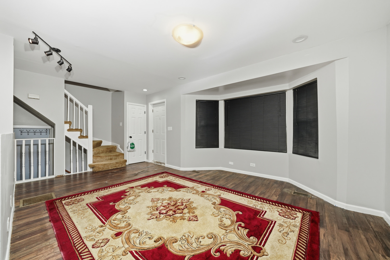 8816 South Constance Avenue Chicago IL 60617
