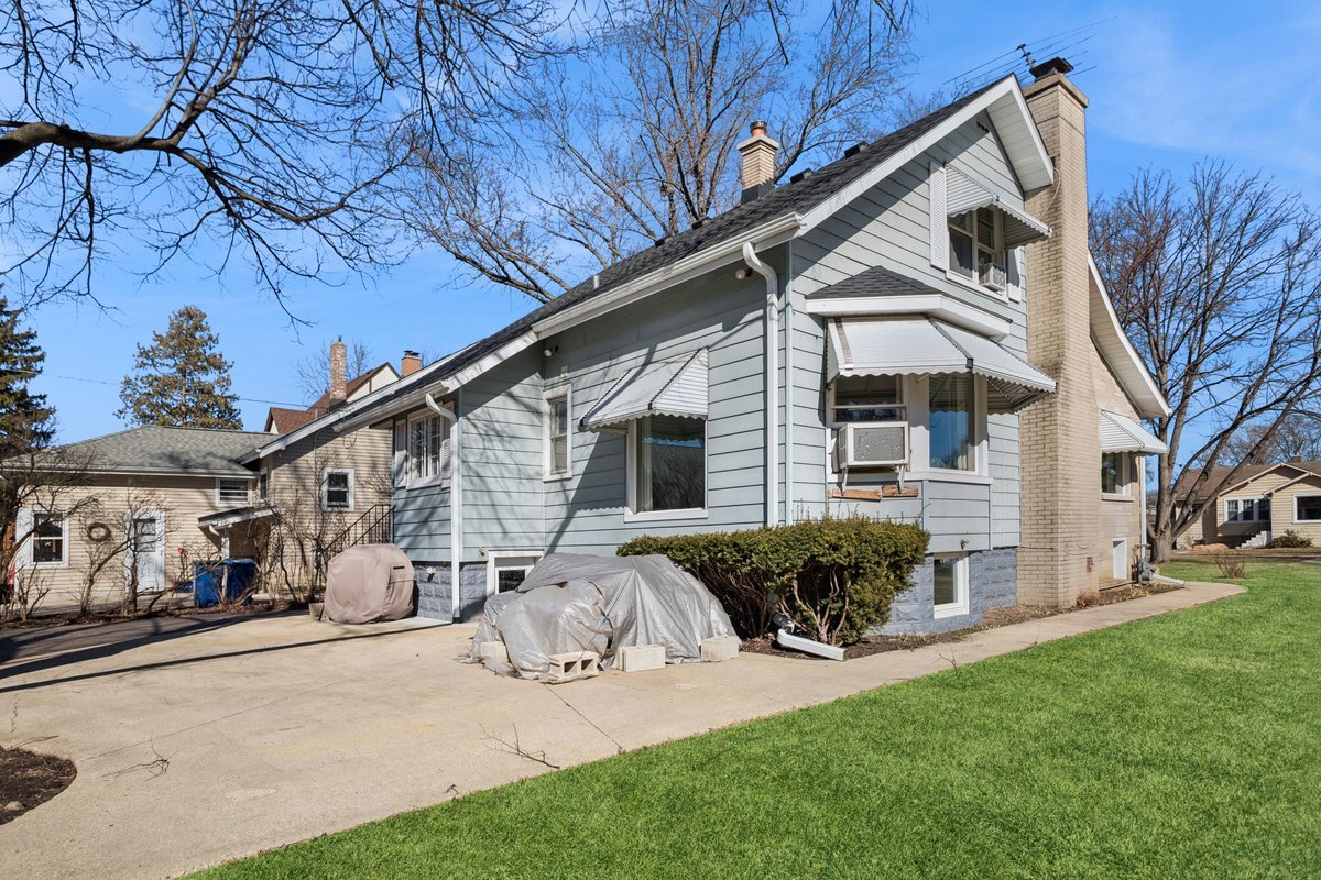 520 South Cornell Avenue Villa Park IL 60181