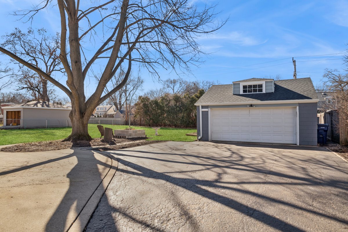 520 South Cornell Avenue Villa Park IL 60181