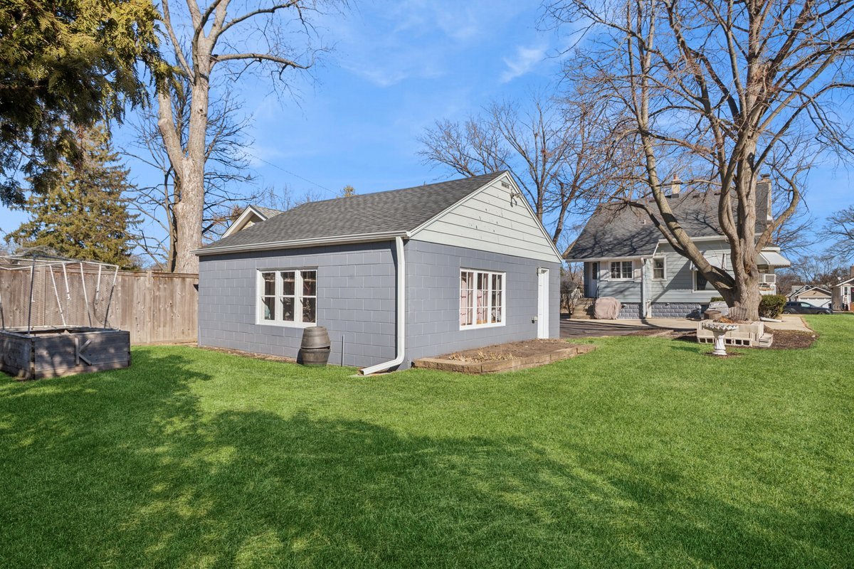 520 South Cornell Avenue Villa Park IL 60181