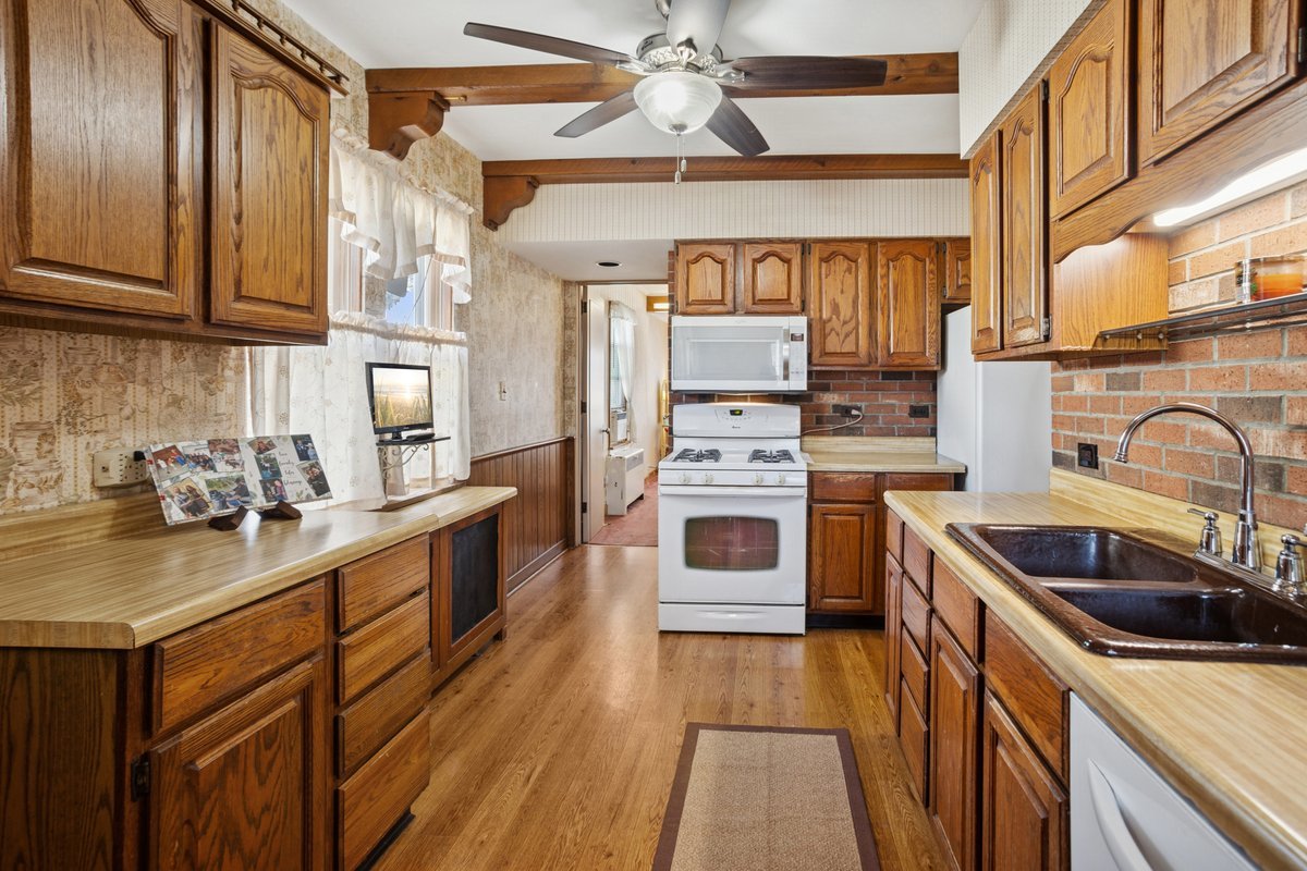 520 South Cornell Avenue Villa Park IL 60181