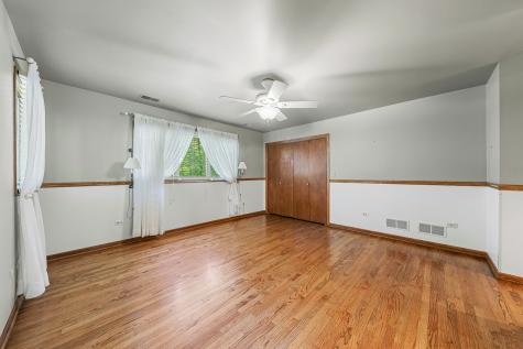 11923 South Laurie Avenue Palos Park IL 60464