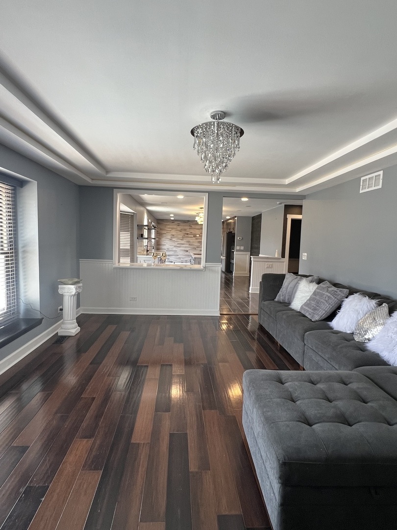 2472 Worthington Drive Aurora IL 60506