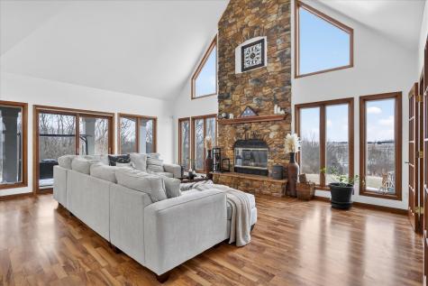 638 West Cedarville Road Freeport IL 61032