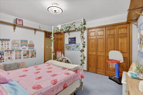 638 West Cedarville Road Freeport IL 61032