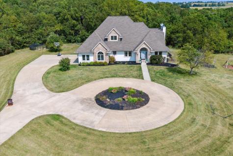 638 West Cedarville Road Freeport IL 61032