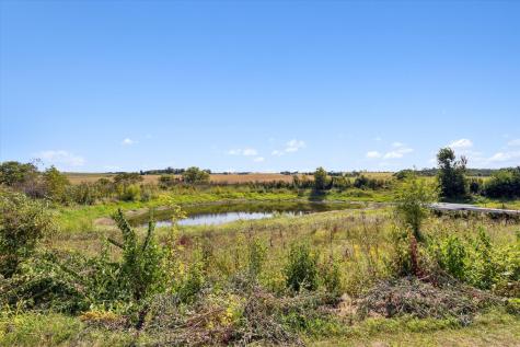 638 West Cedarville Road Freeport IL 61032