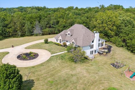 638 West Cedarville Road Freeport IL 61032