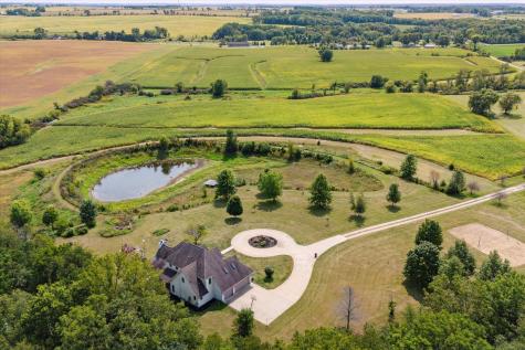 638 West Cedarville Road Freeport IL 61032