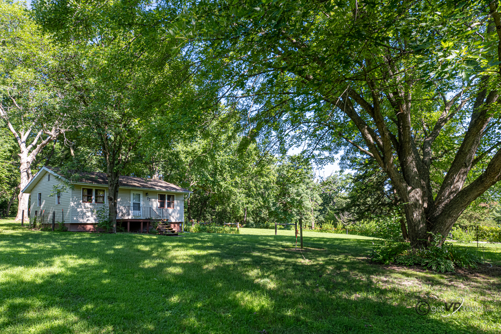 46 Oak Valley Drive Elizabeth IL 61028
