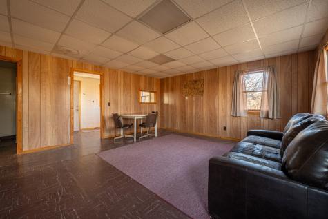 46 Oak Valley Drive Elizabeth IL 61028