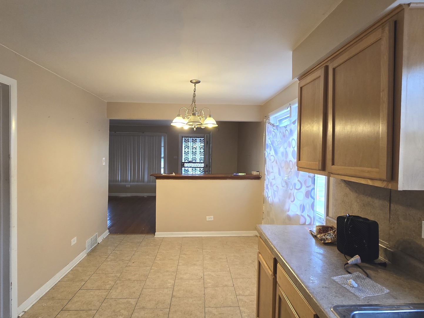 9314 South Vincennes Avenue Chicago IL 60620